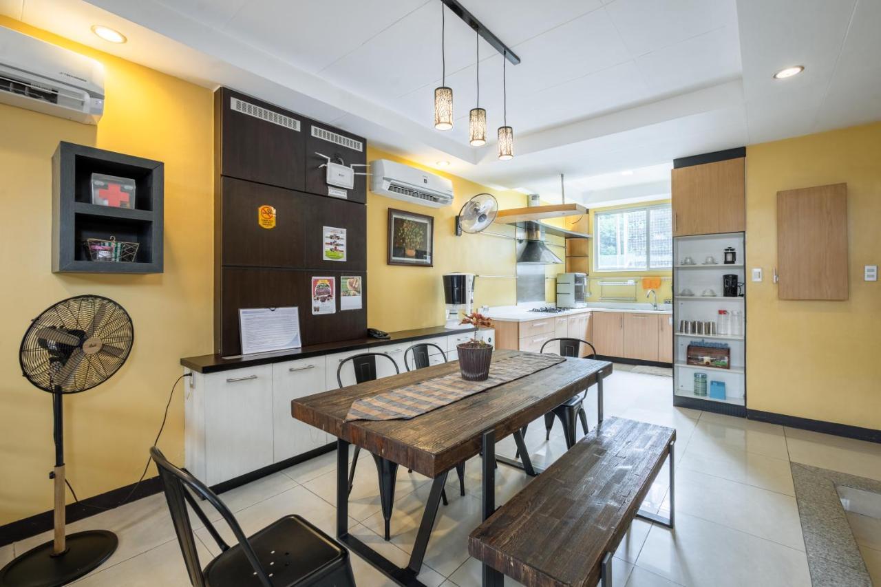 Casa Heradurra Uno/Dos Manila Exteriér fotografie