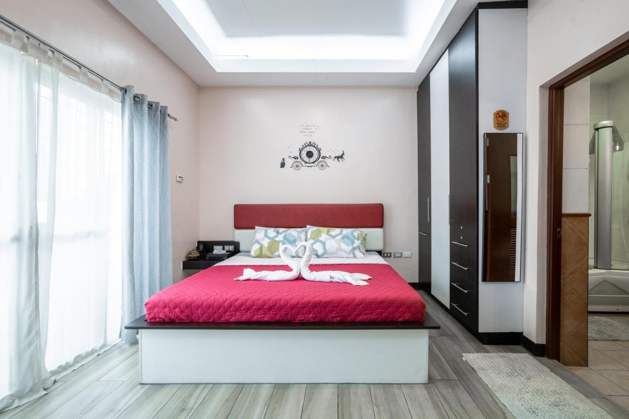 Casa Heradurra Uno/Dos Manila Exteriér fotografie